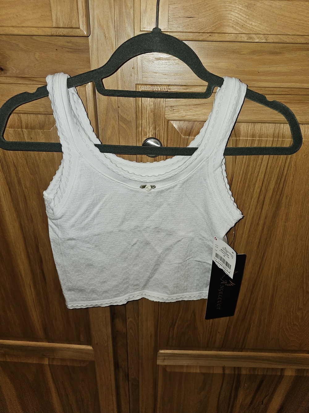 Closet White Ribbed Scallop-Edge Crop Tank